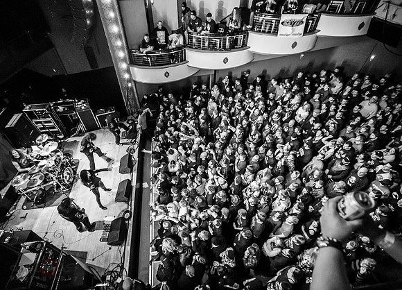 Lacuna Coil and crowd
