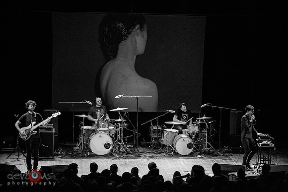 Poliça
