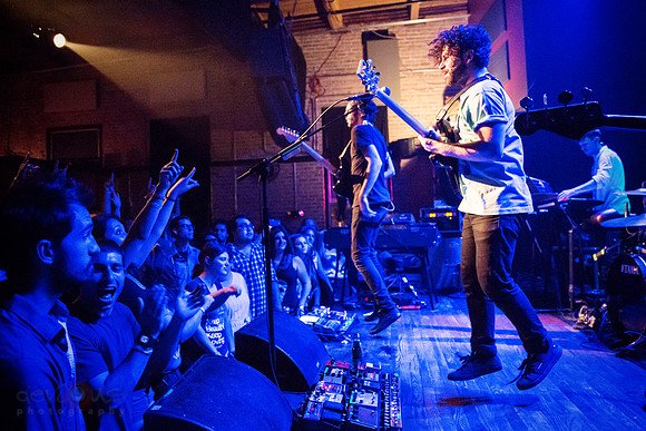 Foals and Crowd