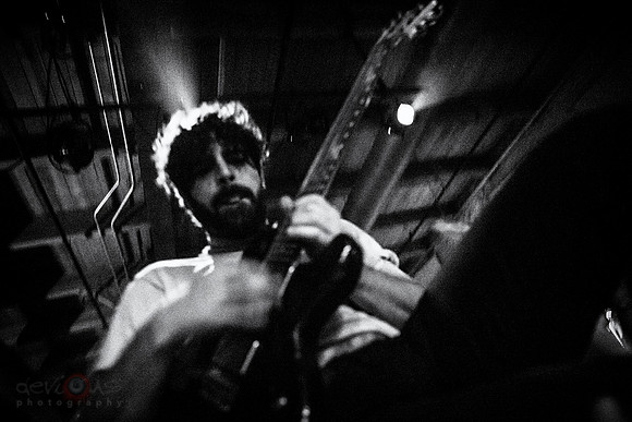 Yannis Philippakis, about to land on me while crowd surfing...