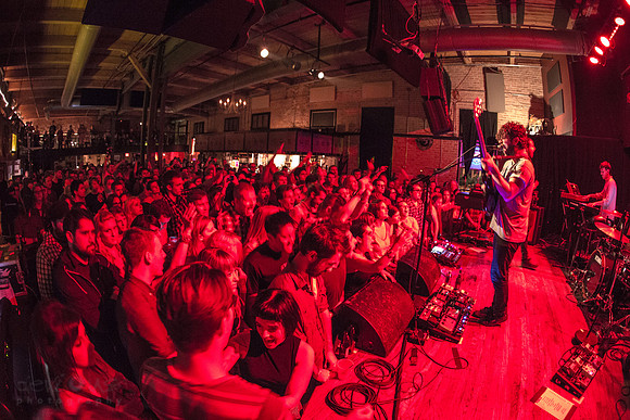 Foals and Crowd