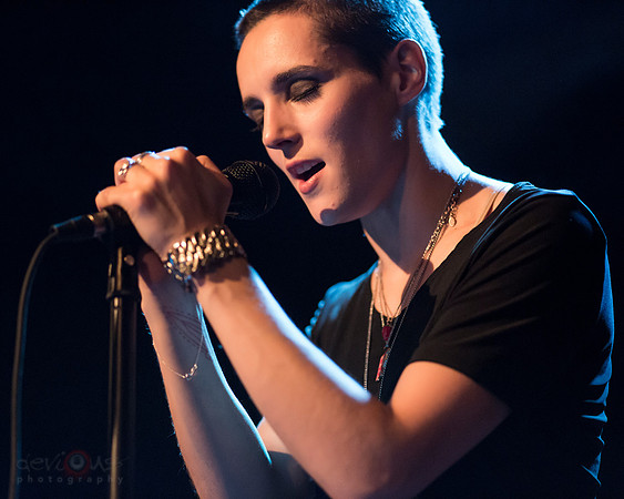 Jehnny Beth