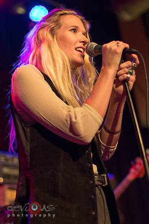 Natalie Bergman
