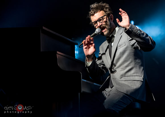 E, Mark Oliver Everett