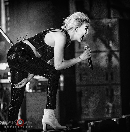 Sarah Barthel of Phantogram