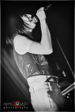 Sarah Barthel of Phantogram