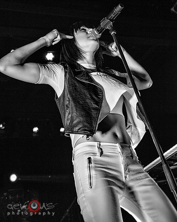 Sarah Barthel of Phantogram