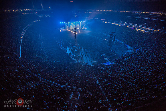 Sold-out crowd at US Bank Stadium for Metallica